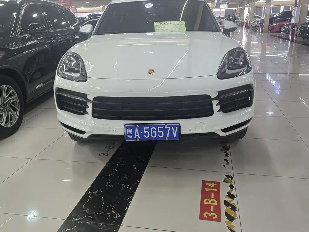 Porsche Cayenne 2018 — фото 2