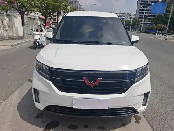 Wuling Journey 2021