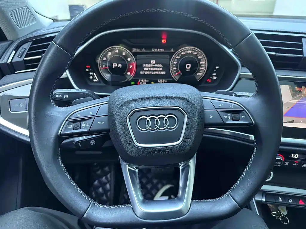 Audi Q3 2023 — фото 12