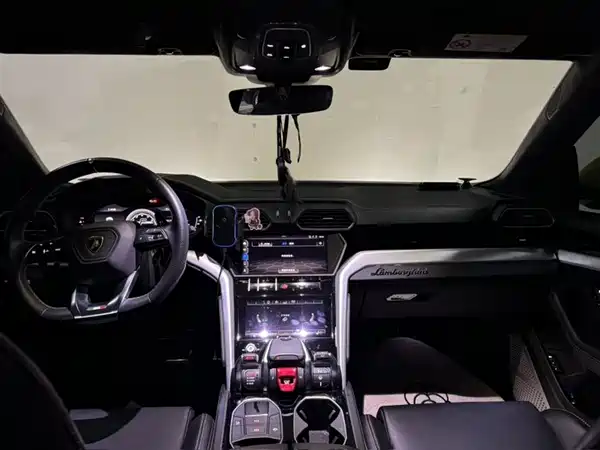 Lamborghini Urus 2018