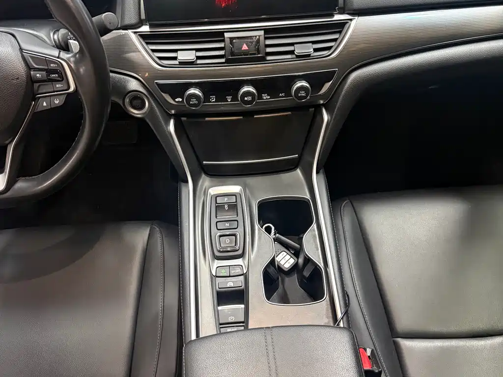 Honda Accord 2023 — фото 15
