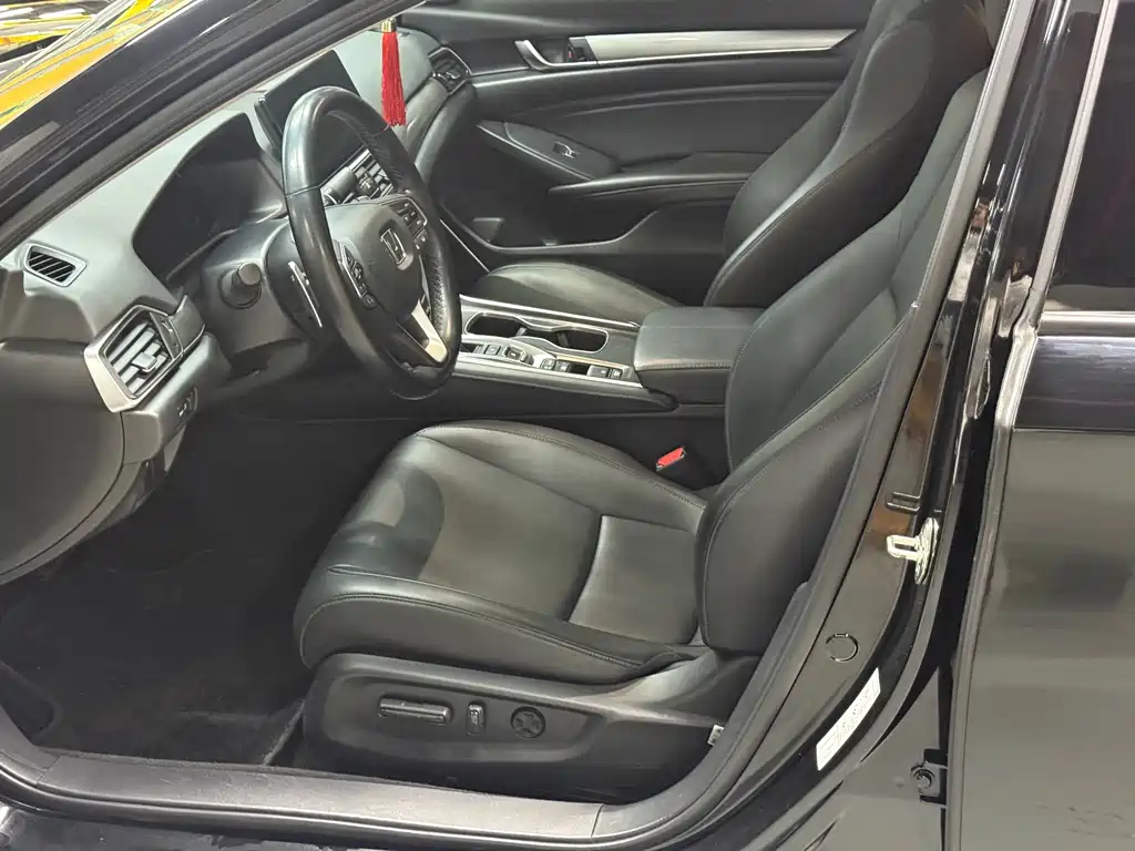 Honda Accord 2023 — фото 16