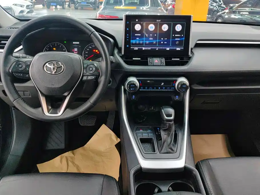 Toyota Wildlander 2022 — фото 12