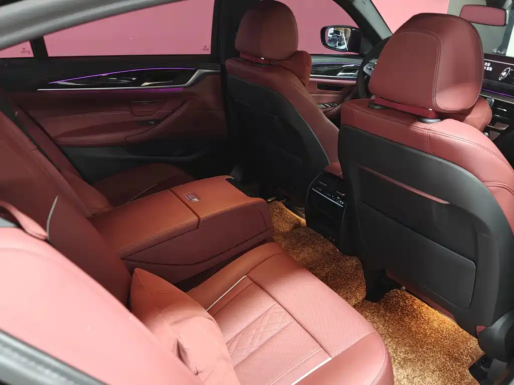 BMW 5 Series 2023