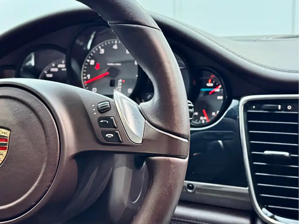 Porsche Panamera 2015 — фото 22