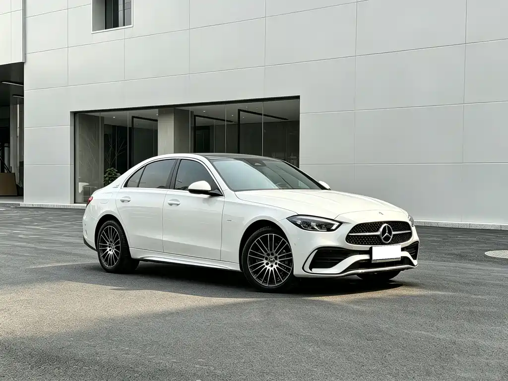 Mercedes-Benz C-Class 2023