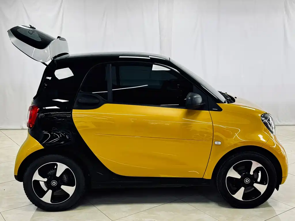 smart fortwo 2018 — фото 7