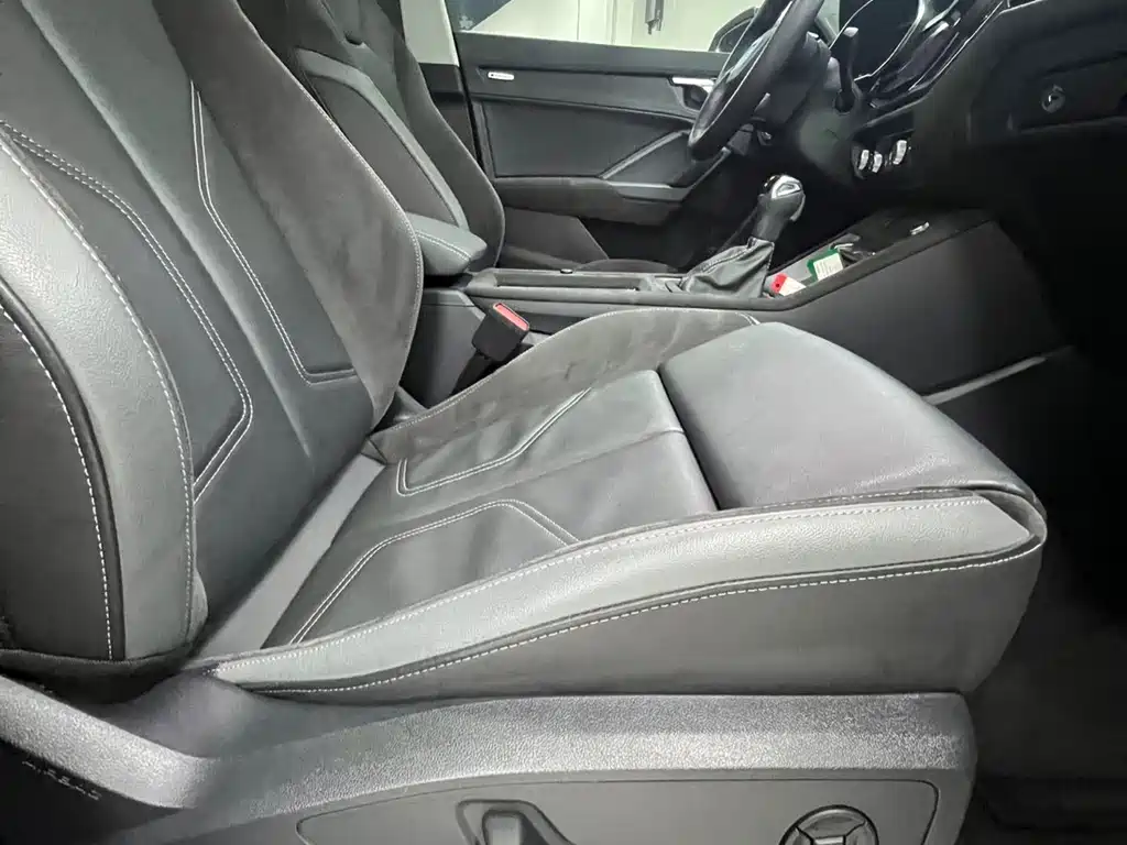 Audi Q3 Sportback 2022 — фото 19