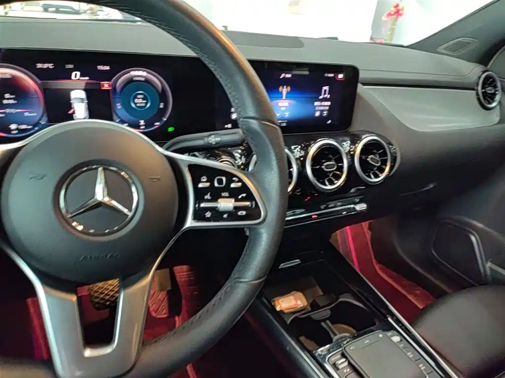 Mercedes-Benz GLA 2021 — фото 14