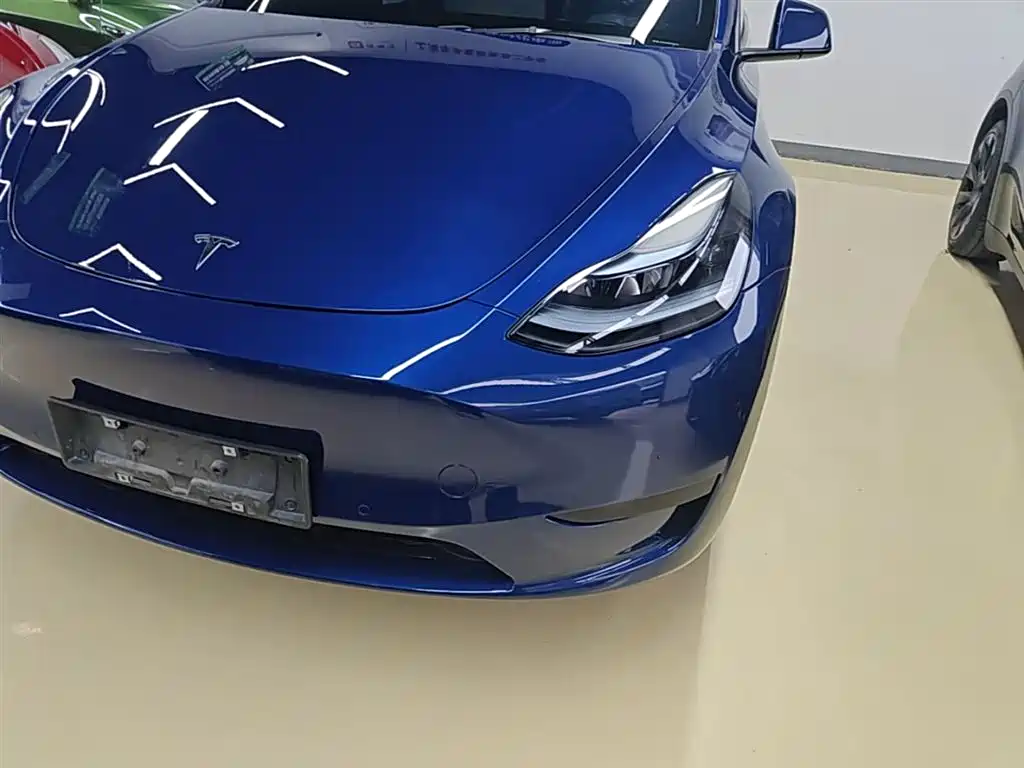 Tesla Model Y 2023 — фото 24