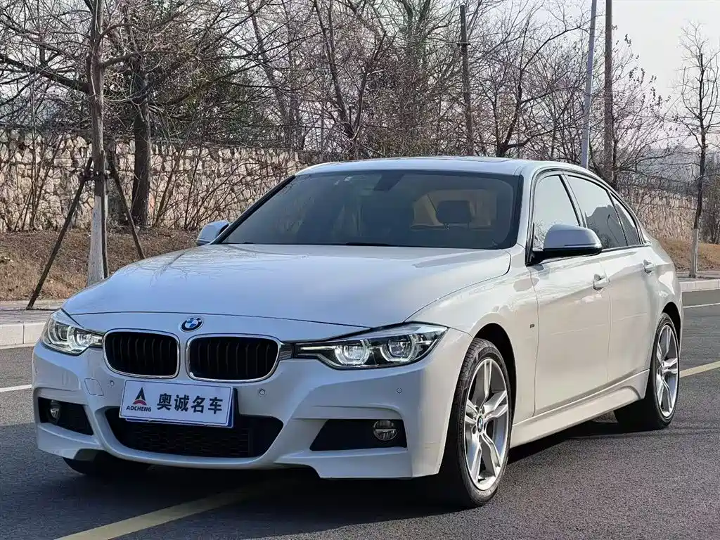 BMW 3 Series 2018 — фото 1