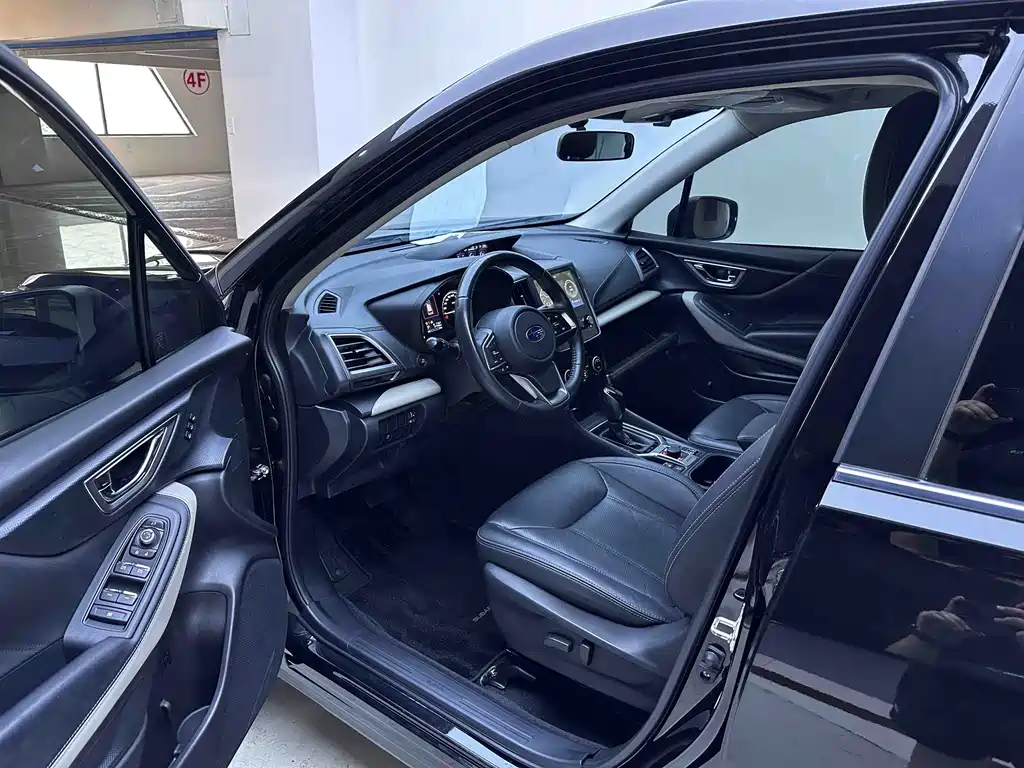 Subaru Forester 2022 — фото 16