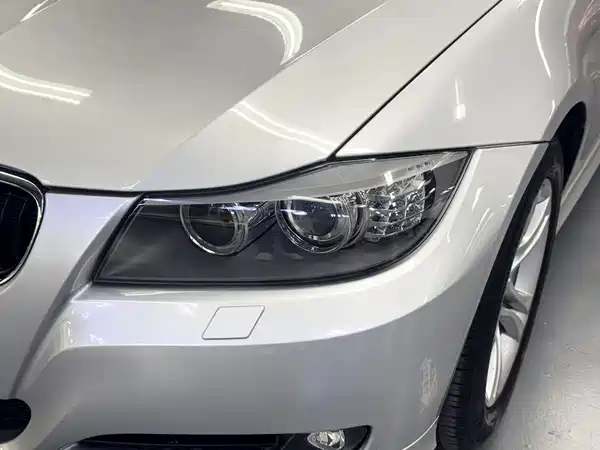BMW 3 Series 2011