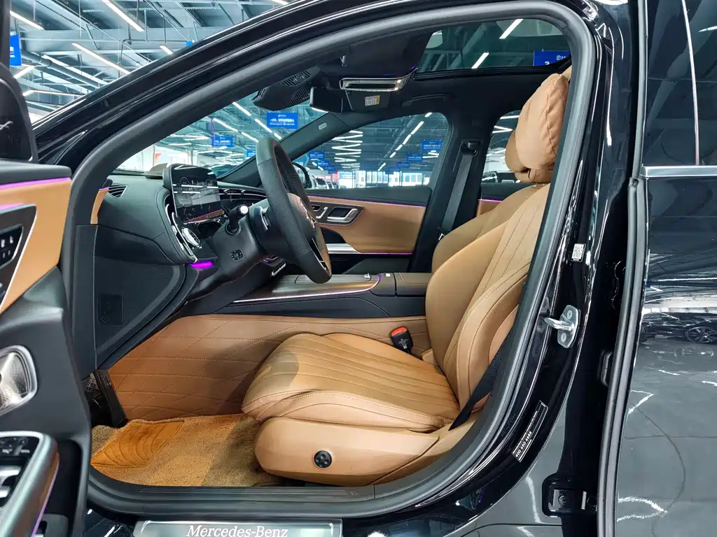 Mercedes-Benz E-Class 2025 — фото 3