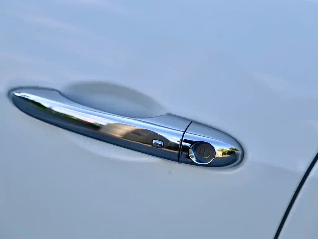 Maserati Ghibli 2015 — фото 9