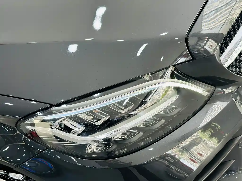 Mercedes-Benz C-Class 2023 — фото 10