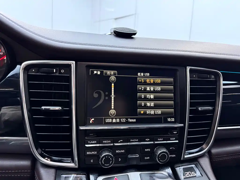 Porsche Panamera 2015 — фото 15