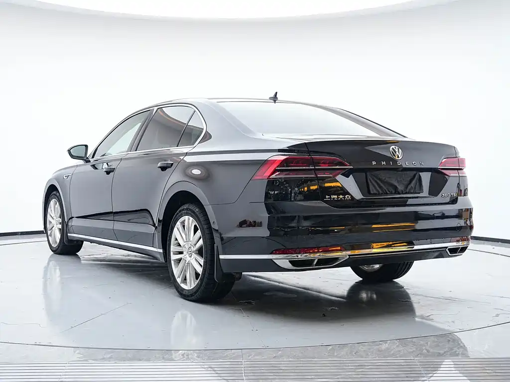 Volkswagen Phideon 2017 — фото 7