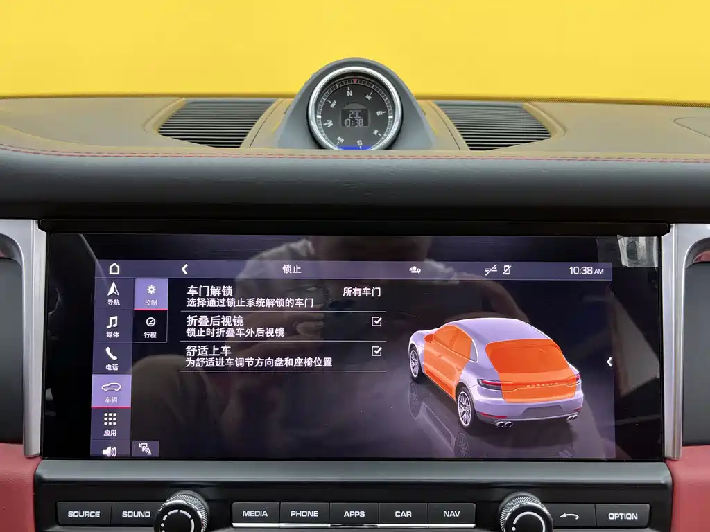 Porsche Macan 2021 — фото 17