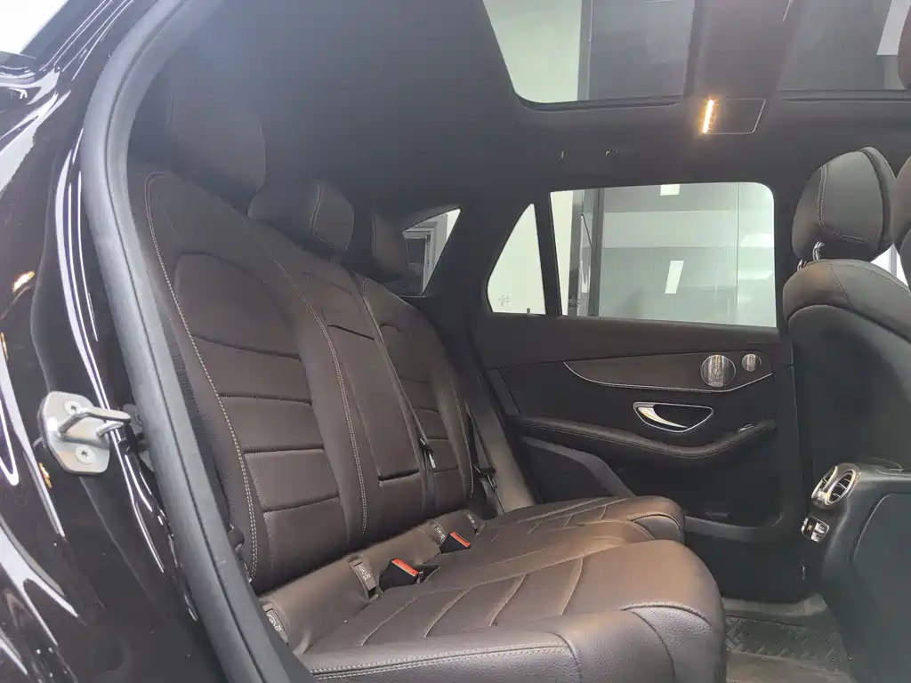 Mercedes-Benz GLC 2021