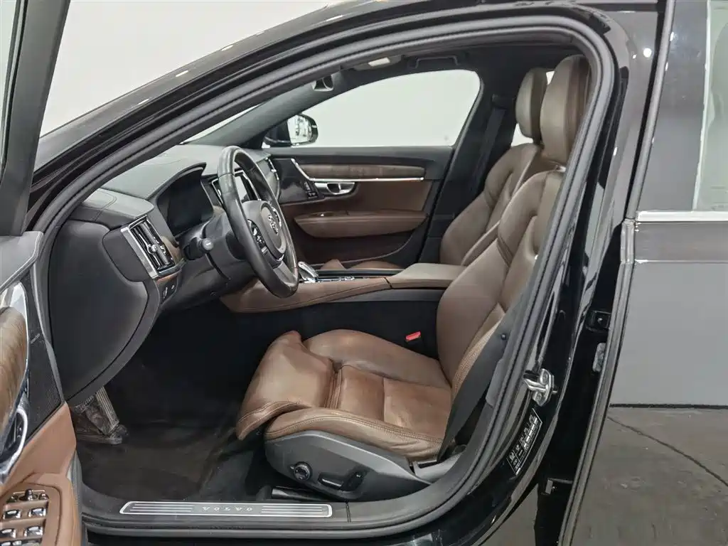 Volvo S90 2021 — фото 10