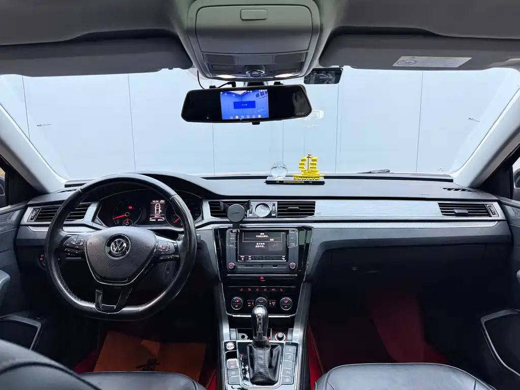 Volkswagen Passat 2018 — фото 17