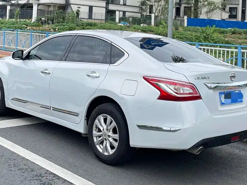 Nissan Teana 2013 — фото 4
