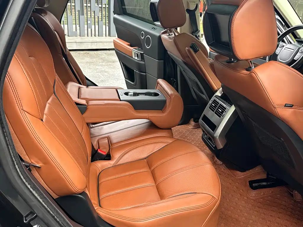Land Rover Range Rover Sport 2016 — фото 16