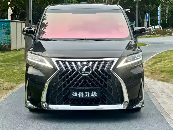 Toyota Alphard 2012