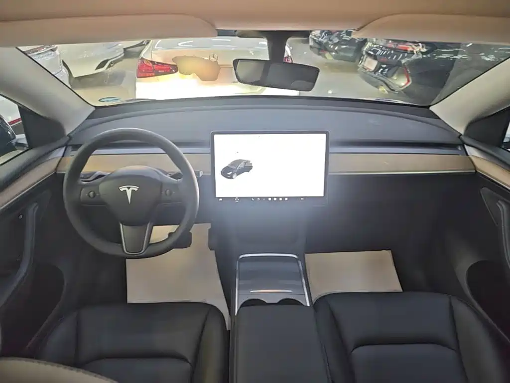 Tesla Model Y 2021 — фото 10