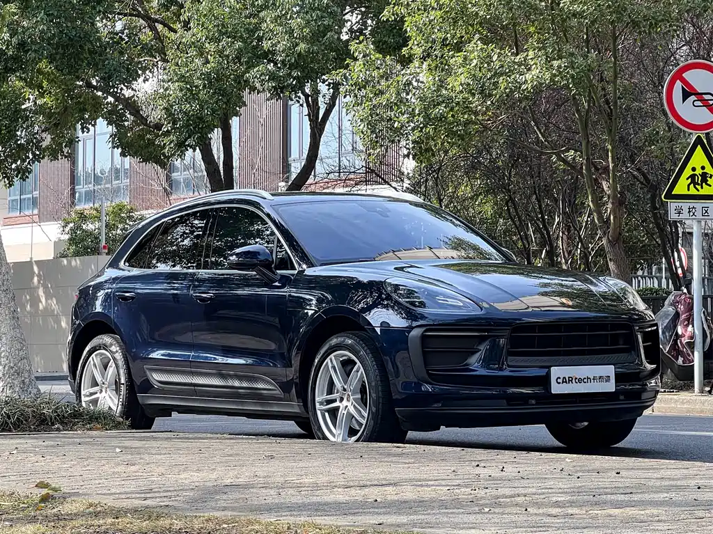 Porsche Macan 2022 — фото 3