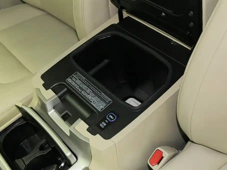Toyota Land Cruiser 2019 — фото 19