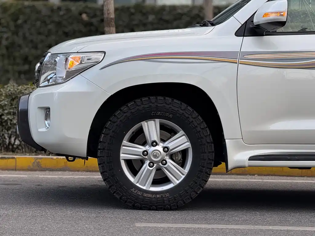 Toyota Land Cruiser 2016 — фото 6