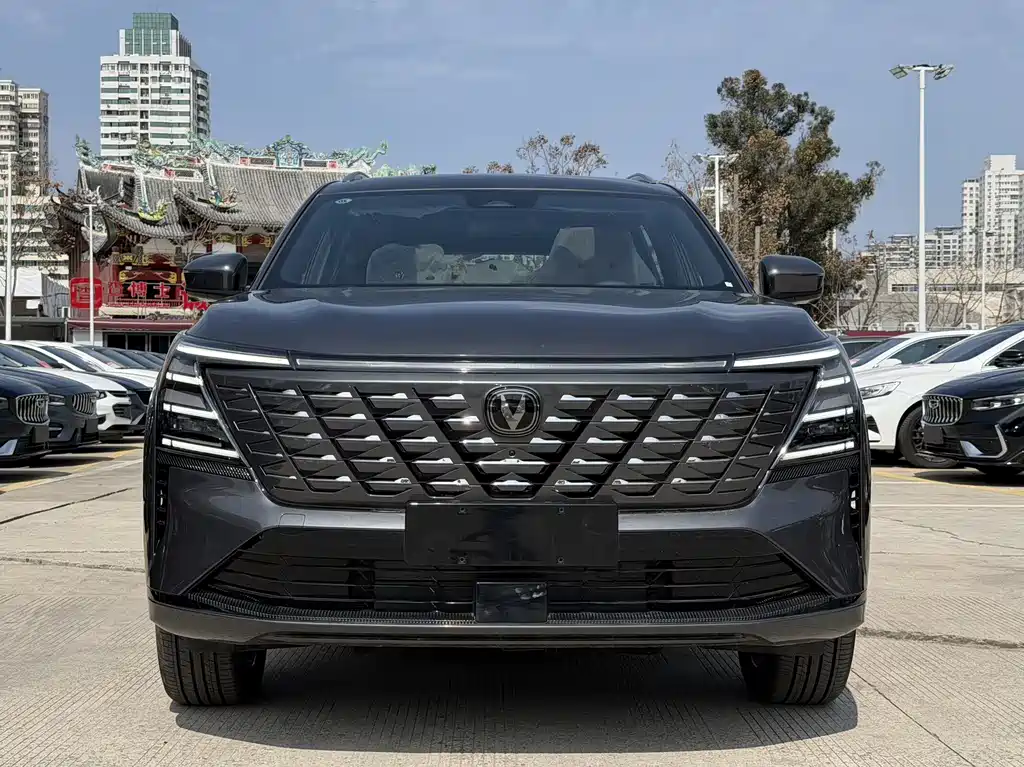 Changan CS75 PLUS 2026 — фото 2