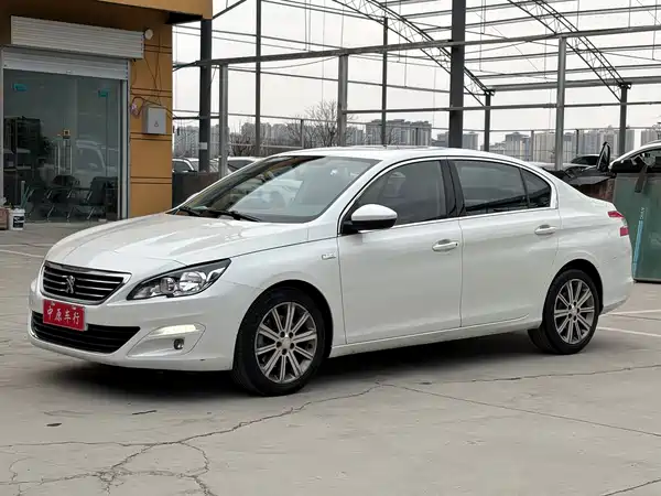 Peugeot 408 2016