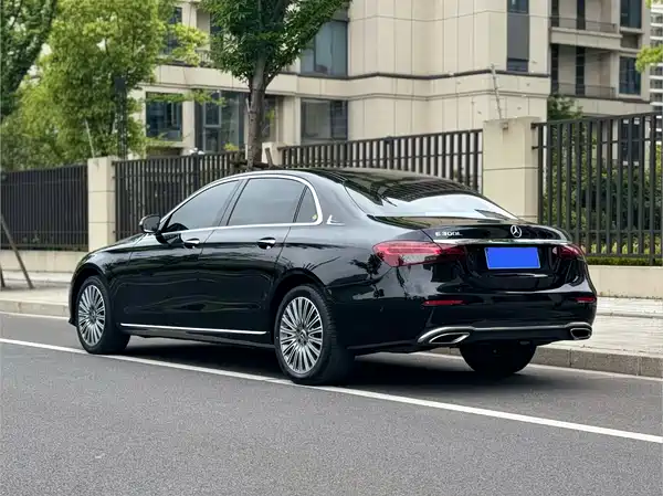 Mercedes-Benz E-Class 2023