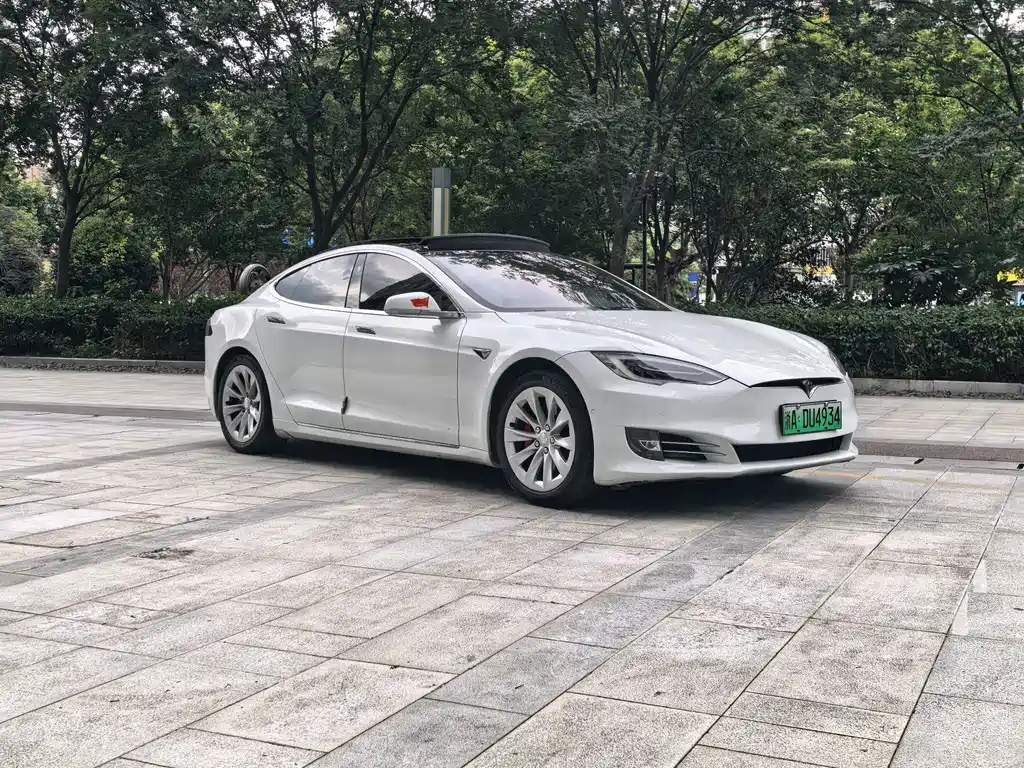 Tesla Model S 2018 — фото 3
