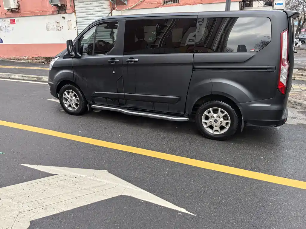 Ford Tourneo 2019 — фото 5