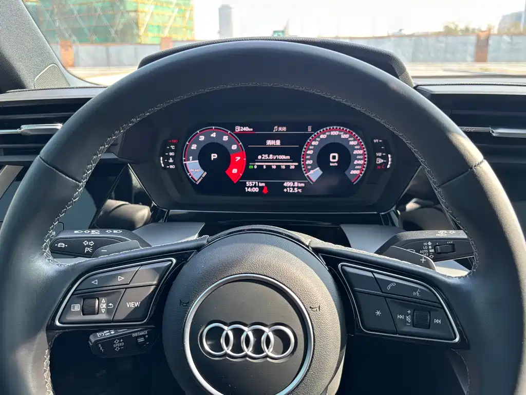 Audi A3 2024 — фото 12