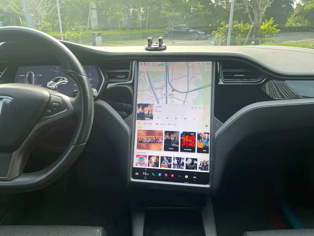 Tesla Model S 2019 — фото 21