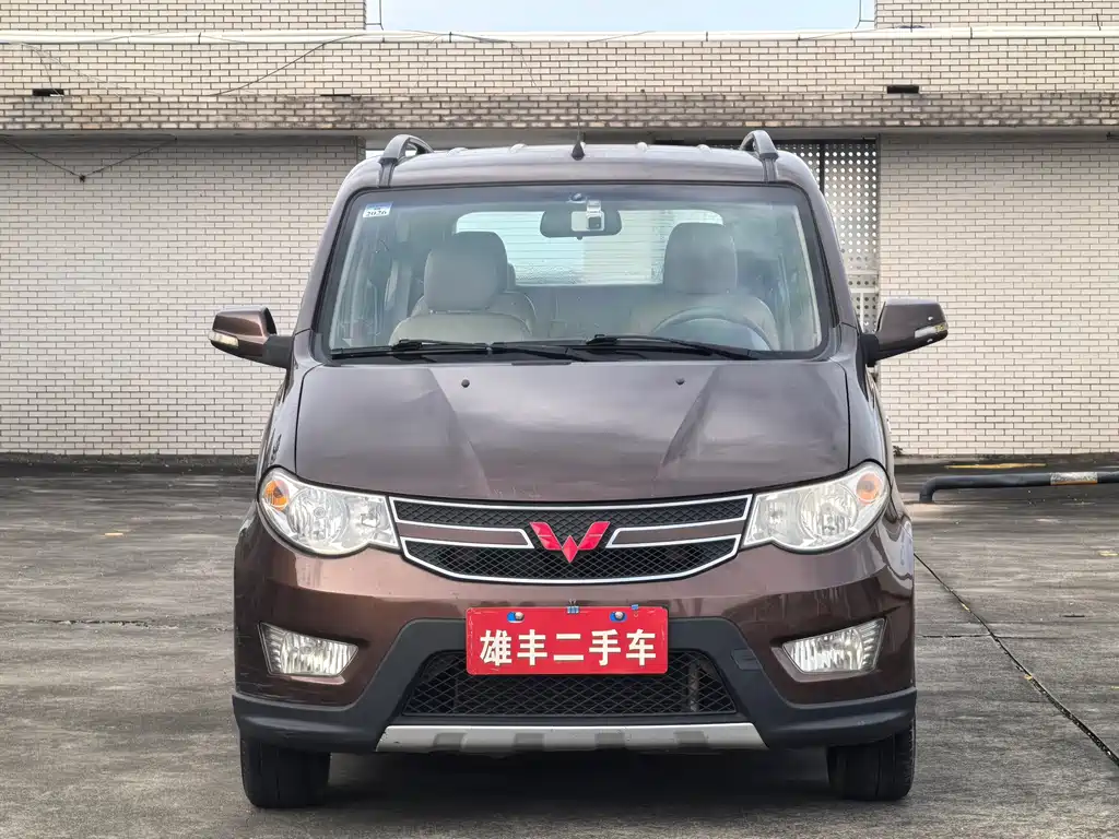 Wuling Hongguang 2014 — фото 2