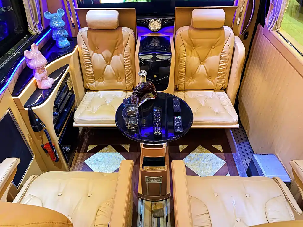 Mercedes-Benz Sprinter 2019 — фото 25