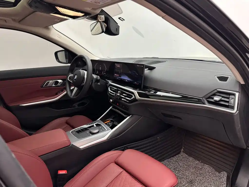 BMW 3 Series 2024 — фото 11