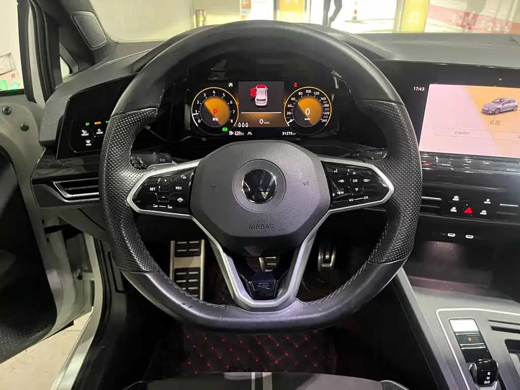 Volkswagen Golf 2023