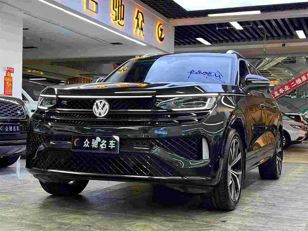 Volkswagen Tavendor 2023 — фото 3