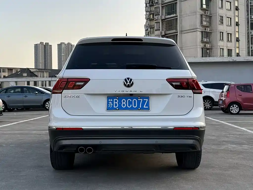 Volkswagen Tiguan L 2021 — фото 9