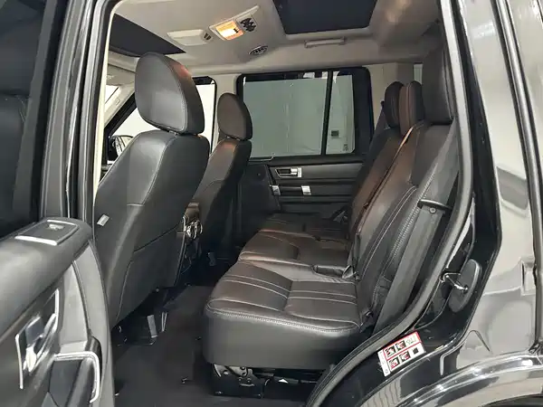 Land Rover Discovery 2015