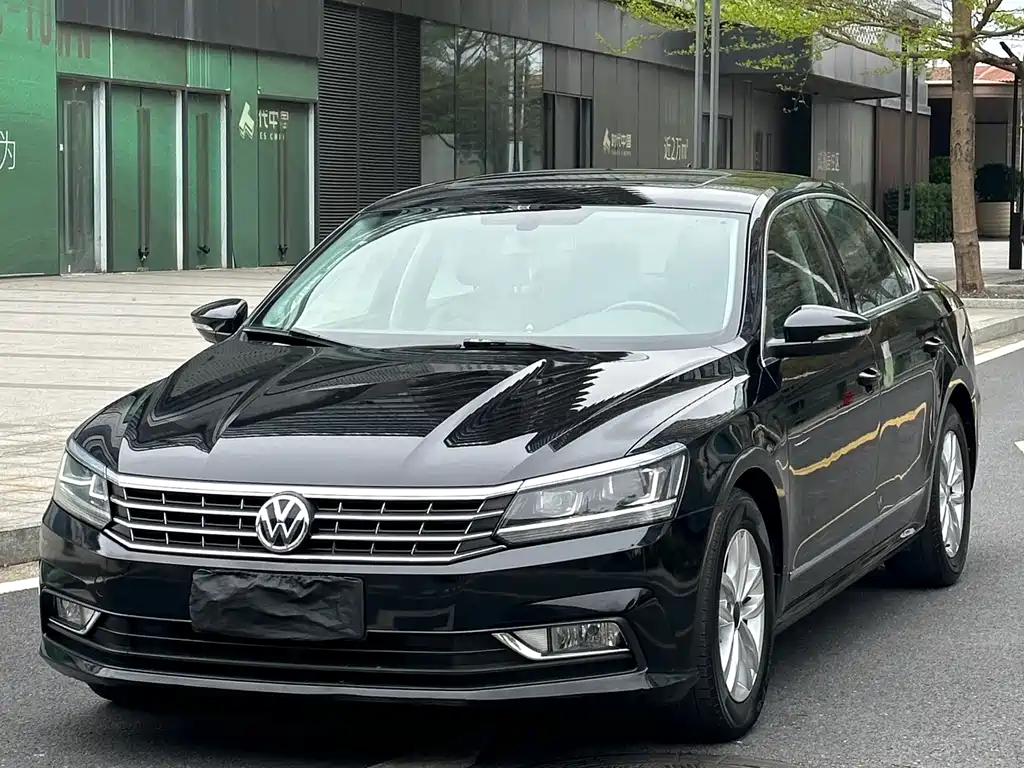 Volkswagen Passat 2016 — фото 1
