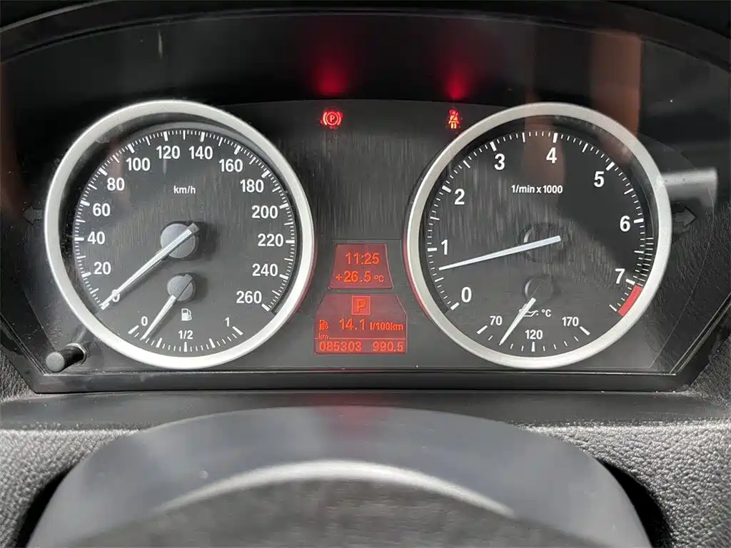 BMW X6 2015 — фото 10