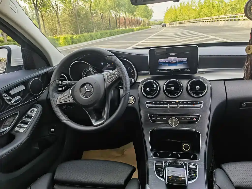 Mercedes-Benz C-Class 2014 — фото 11